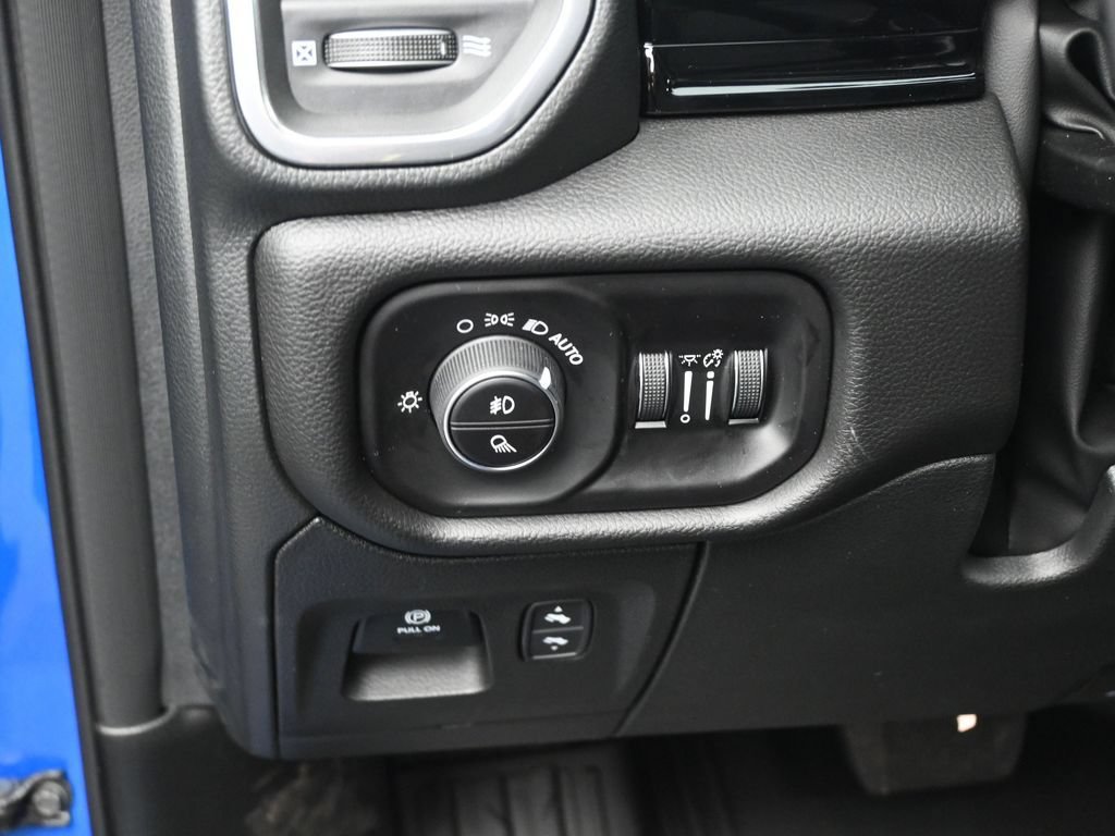 New 2026 RAM 1500 Laramie w/ Night Edition AWD/4WD image 18