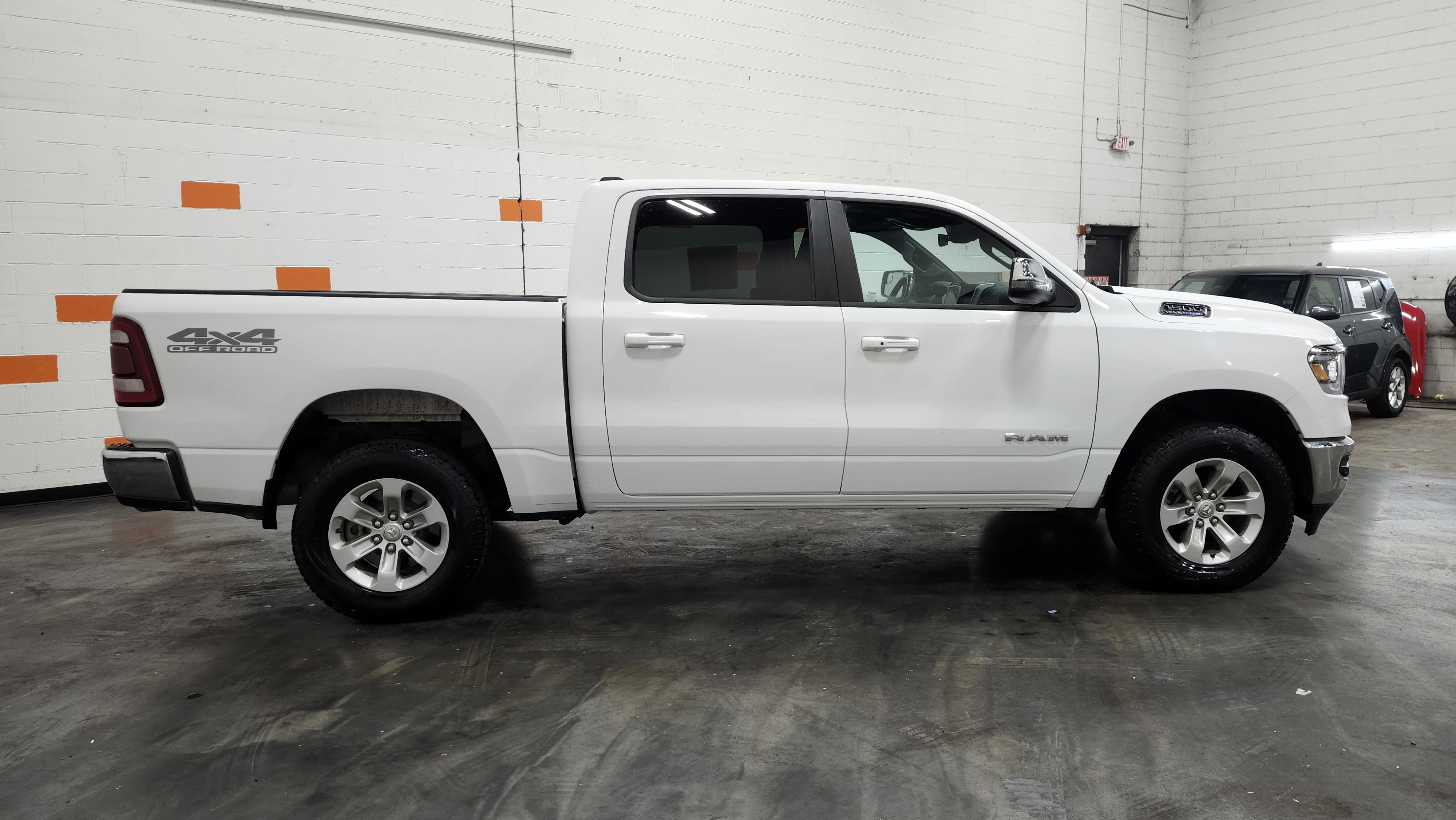 Used 2023 RAM 1500 Laramie image 23