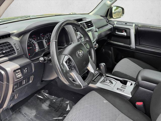 Used 2016 Toyota 4Runner SR5 AWD/4WD image 11