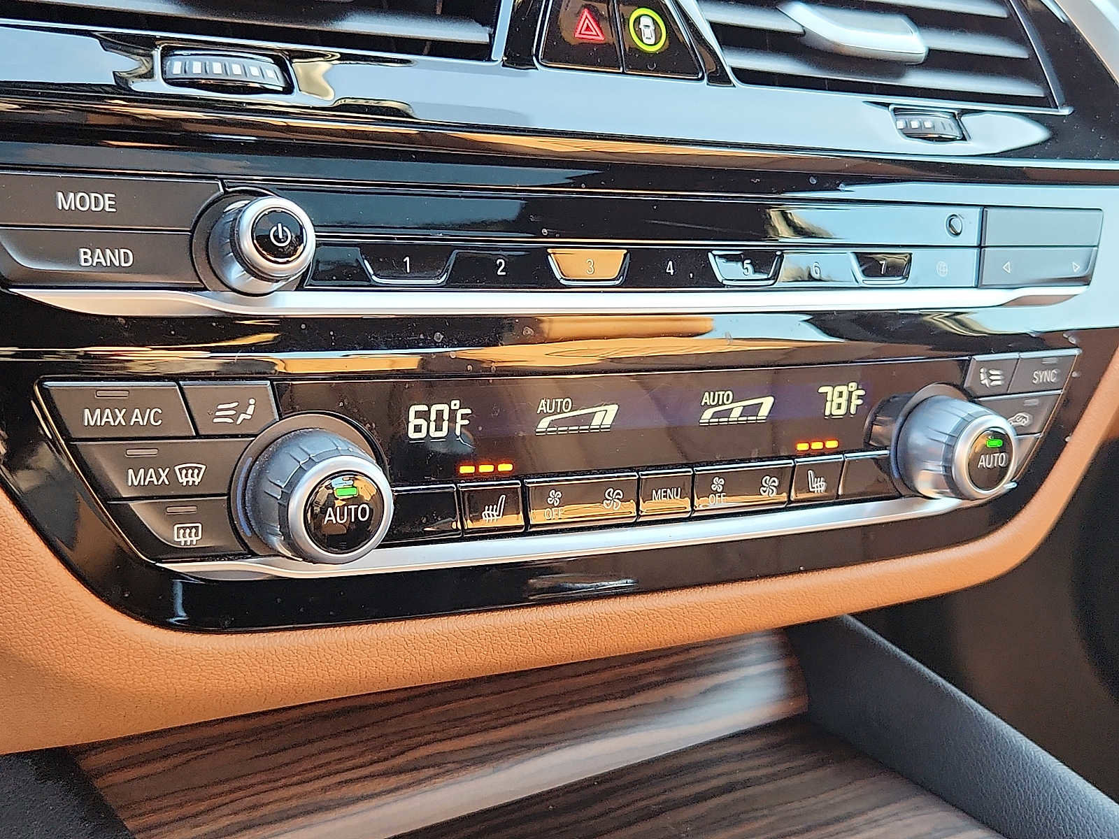 Certified 2023 BMW 540i xDrive w/ Premium Package image 15