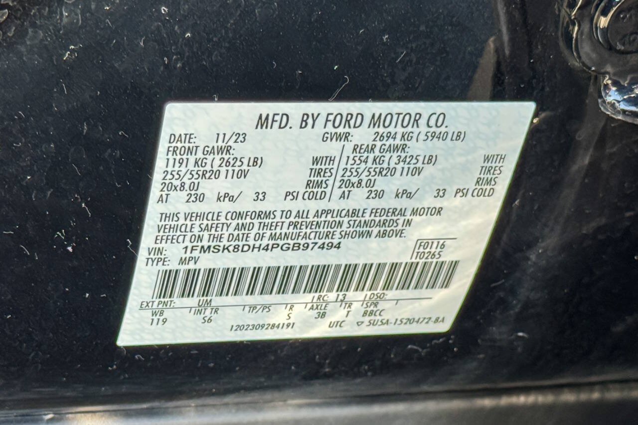 Used 2023 Ford Explorer XLT w/ Equipment Group 202A AWD/4WD image 21