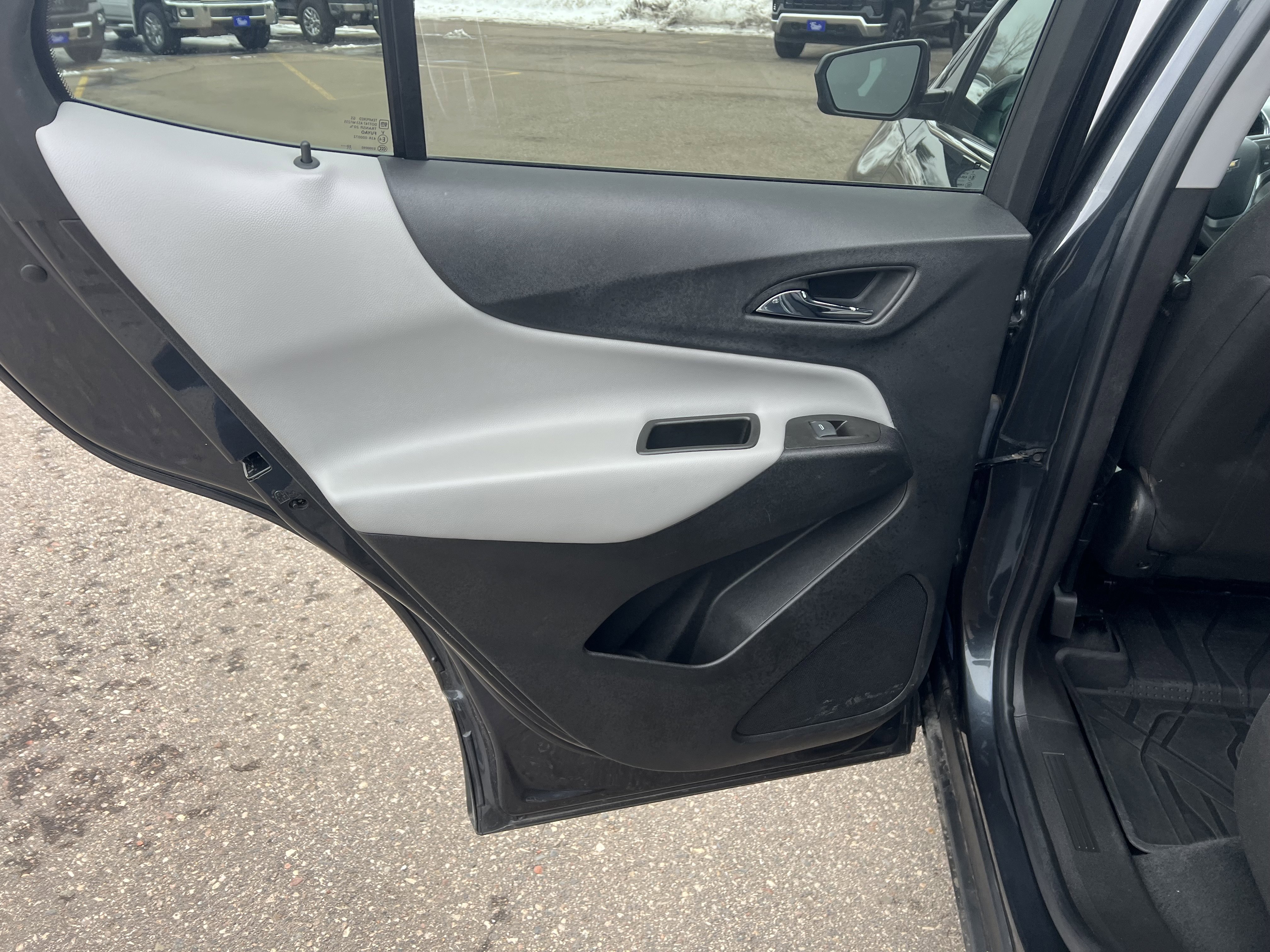 Used 2023 Chevrolet Equinox LT w/ LPO, Floor Liner Package image 13