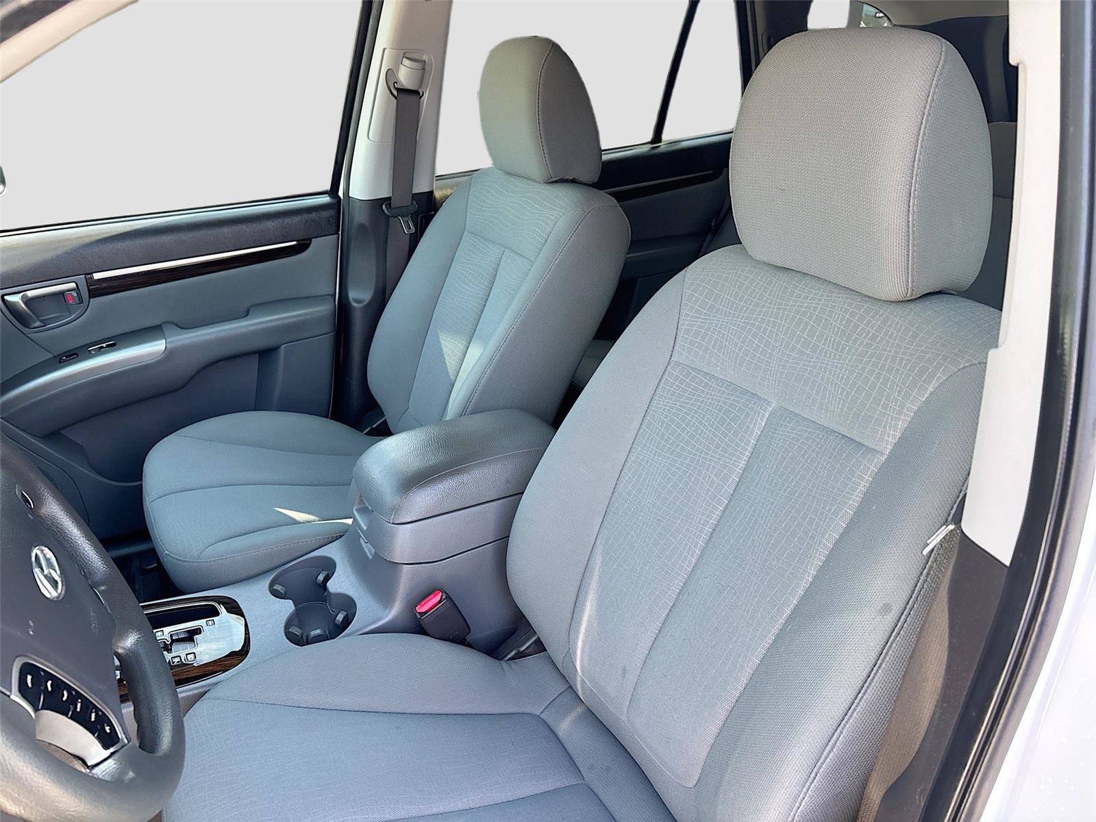 Used 2011 Hyundai Santa Fe GLS image 20