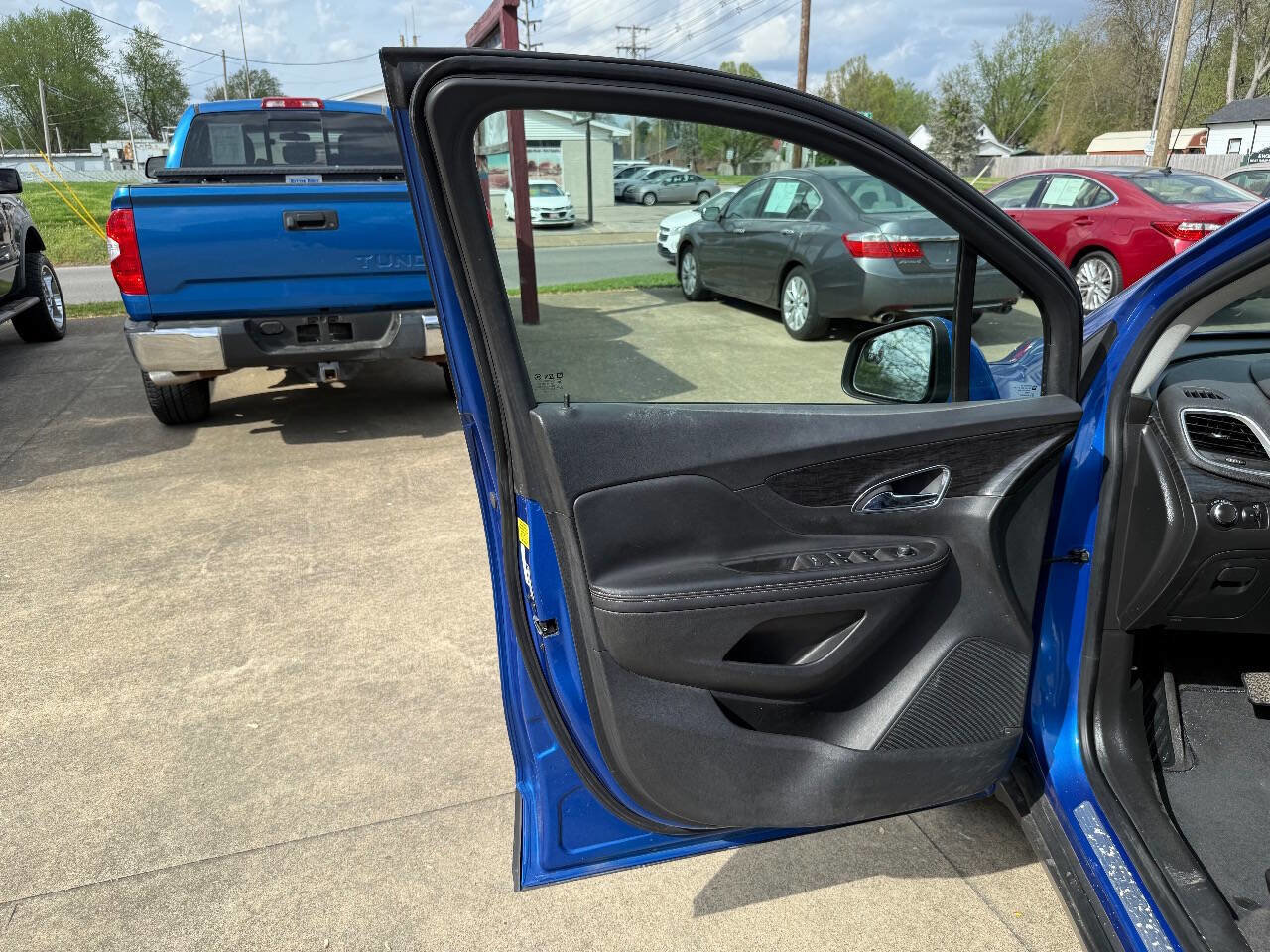 Used 2013 Buick Encore FWD image 10