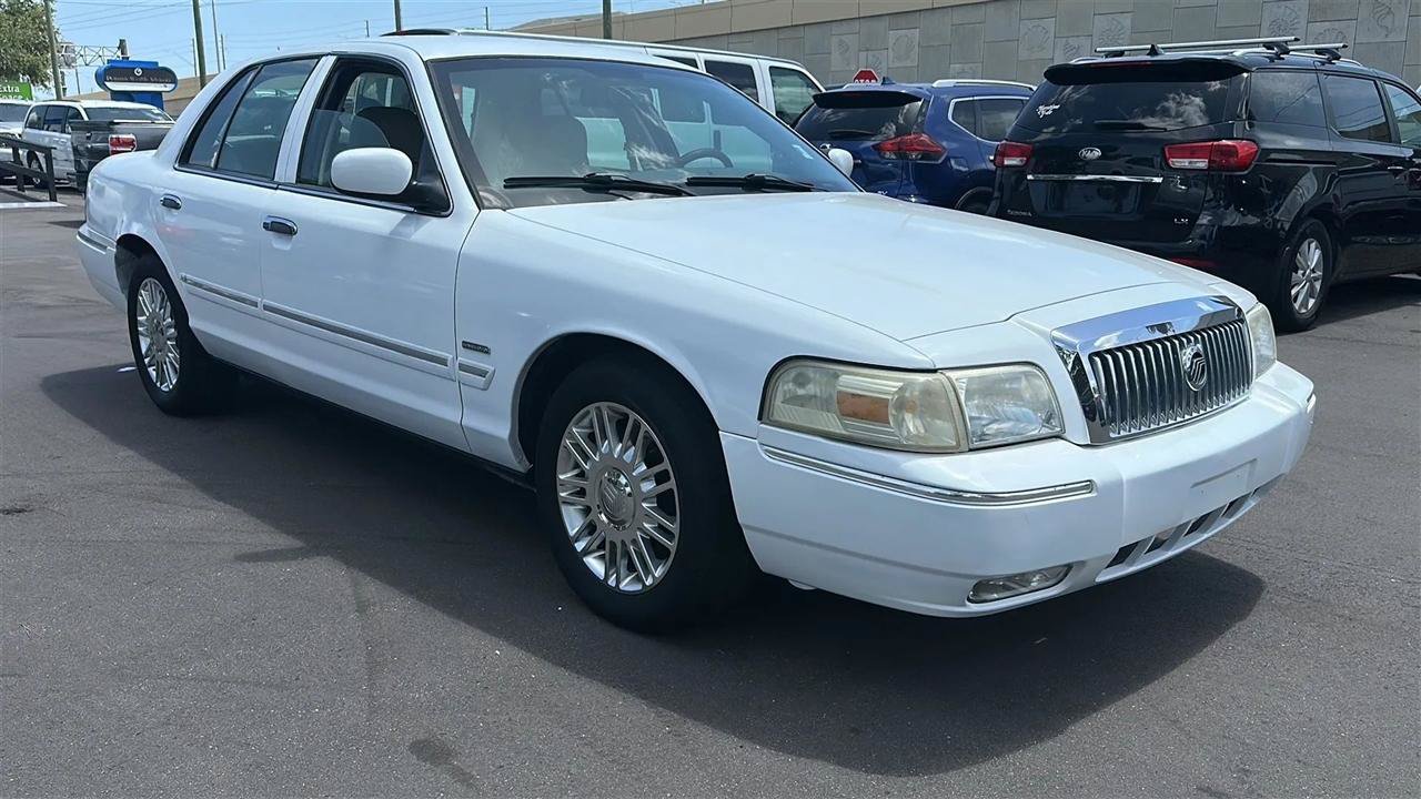 Used 2009 Mercury Grand Marquis LS RWD image 5