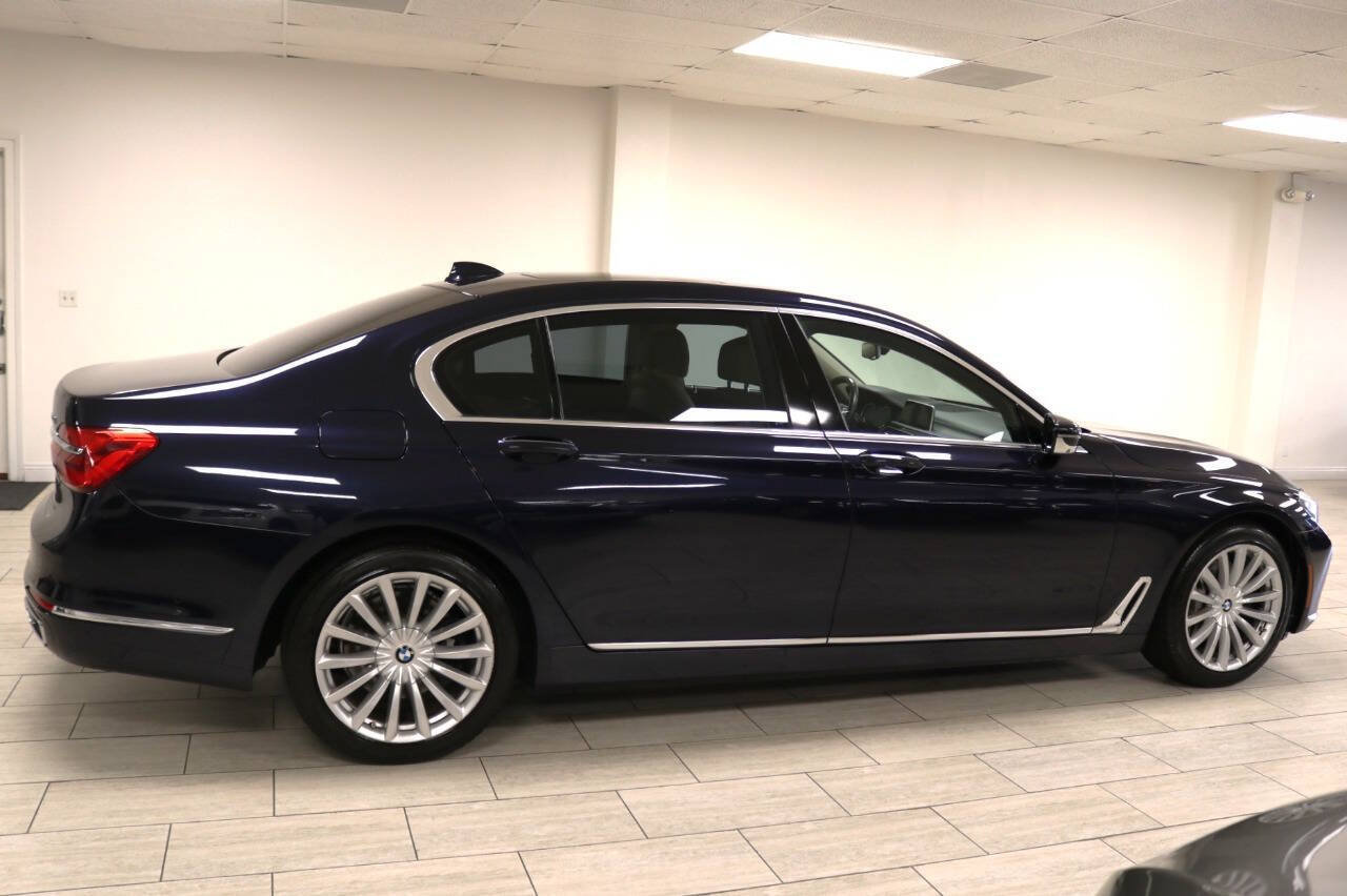 Used 2016 BMW 740i RWD image 11