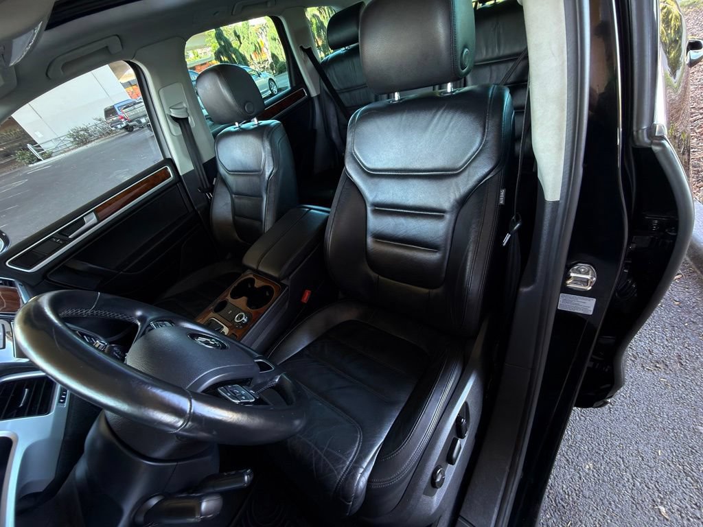 Used 2014 Volkswagen Touareg VR6 AWD/4WD image 18