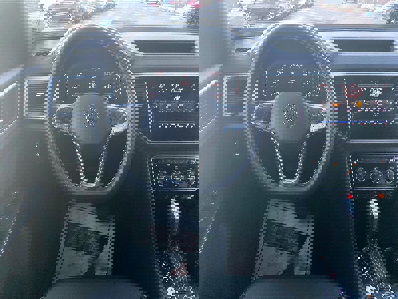 Certified 2022 Volkswagen Atlas Cross Sport SE image 18