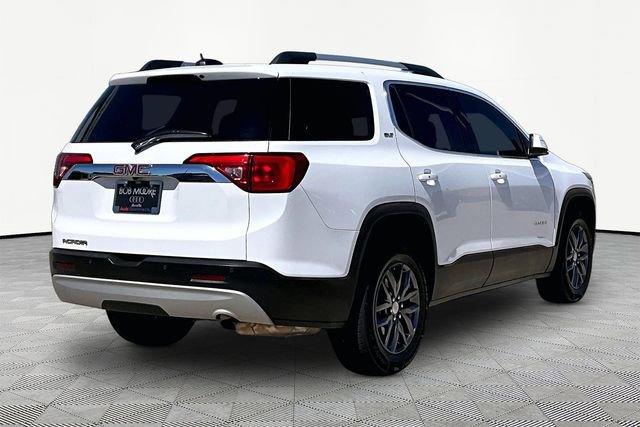Used 2017 GMC Acadia SLT FWD image 2