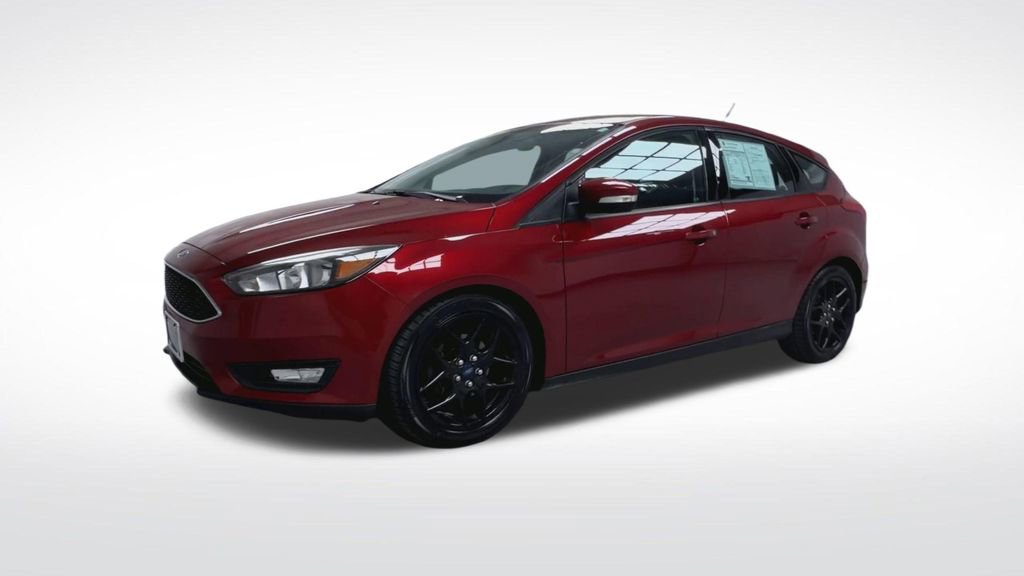 Used 2016 Ford Focus SE w/ Equipment Group 201A FWD image 4