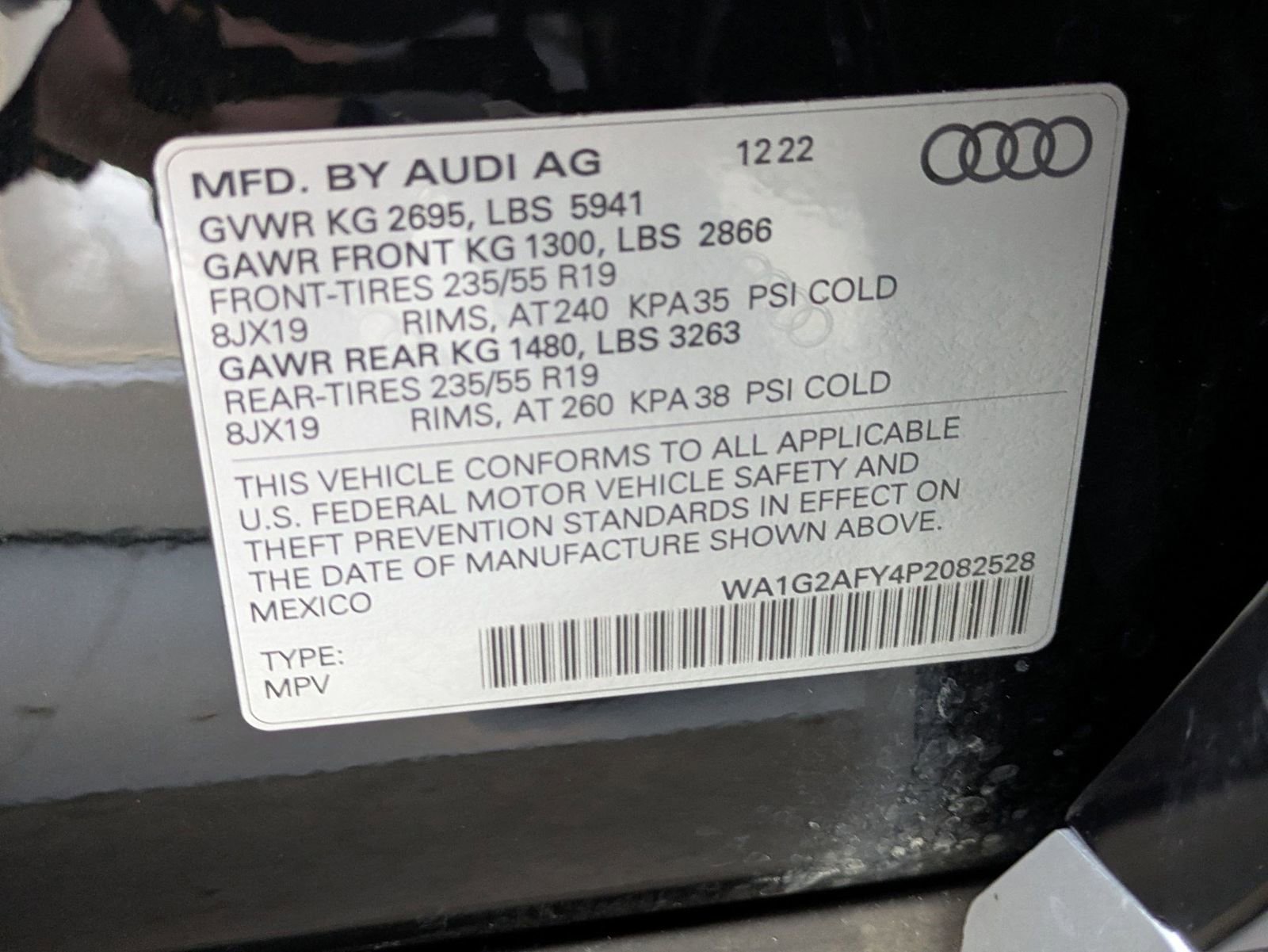 Used 2023 Audi Q5 e Premium w/ Convenience Package image 17