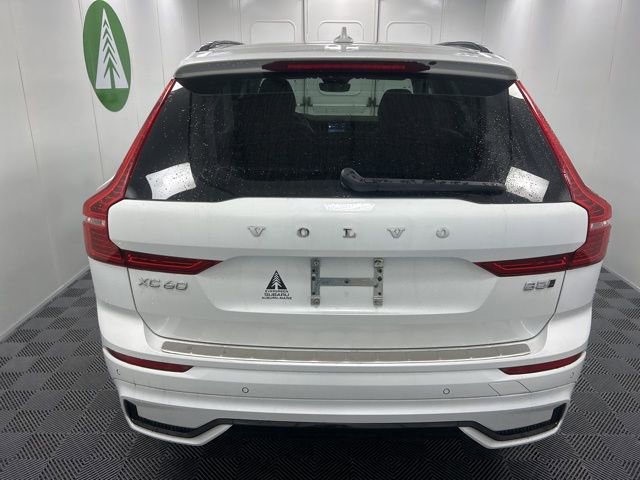 Used 2023 Volvo XC60 B5 Plus w/ Climate Package image 5