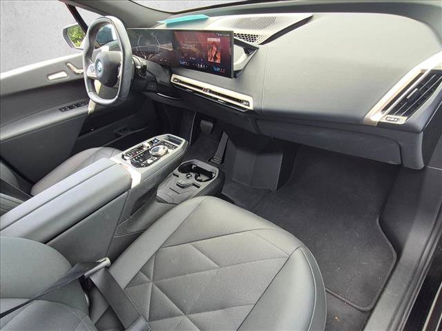 Used 2024 BMW iX xDrive50 w/ Premium Package AWD/4WD image 20