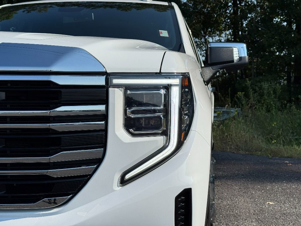 Used 2023 GMC Sierra 1500 SLT w/ SLT Premium Package image 14