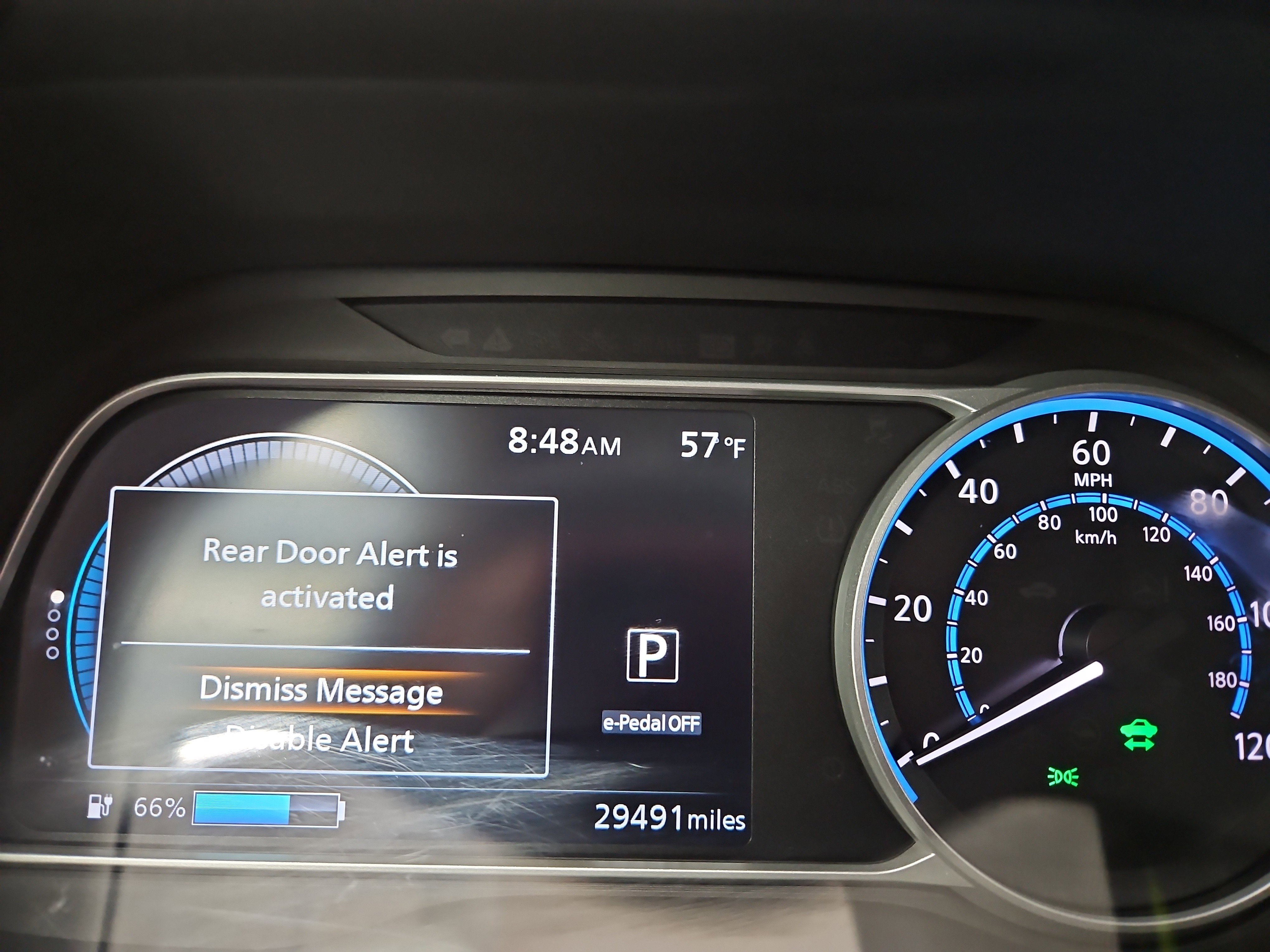 Used 2020 Nissan Leaf SV w/ SV Technology Package FWD image 13