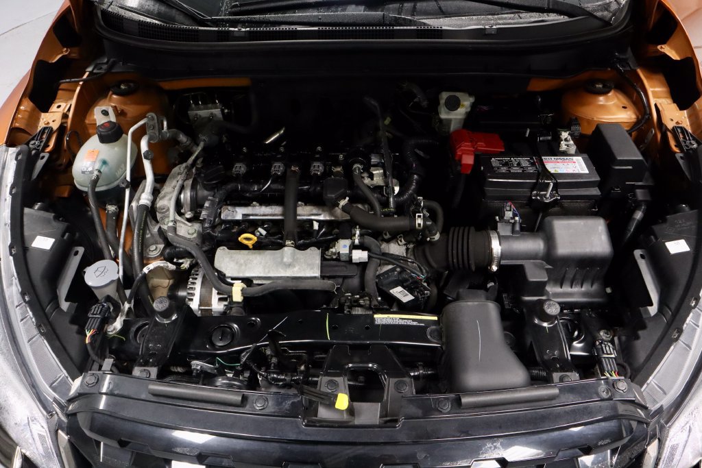 Certified 2023 Nissan Kicks SR w/ SR Premium Package FWD image 16