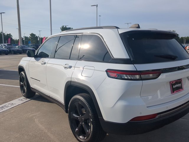 New 2026 Jeep Grand Cherokee Limited w/ Limited Altitude Package RWD image 9