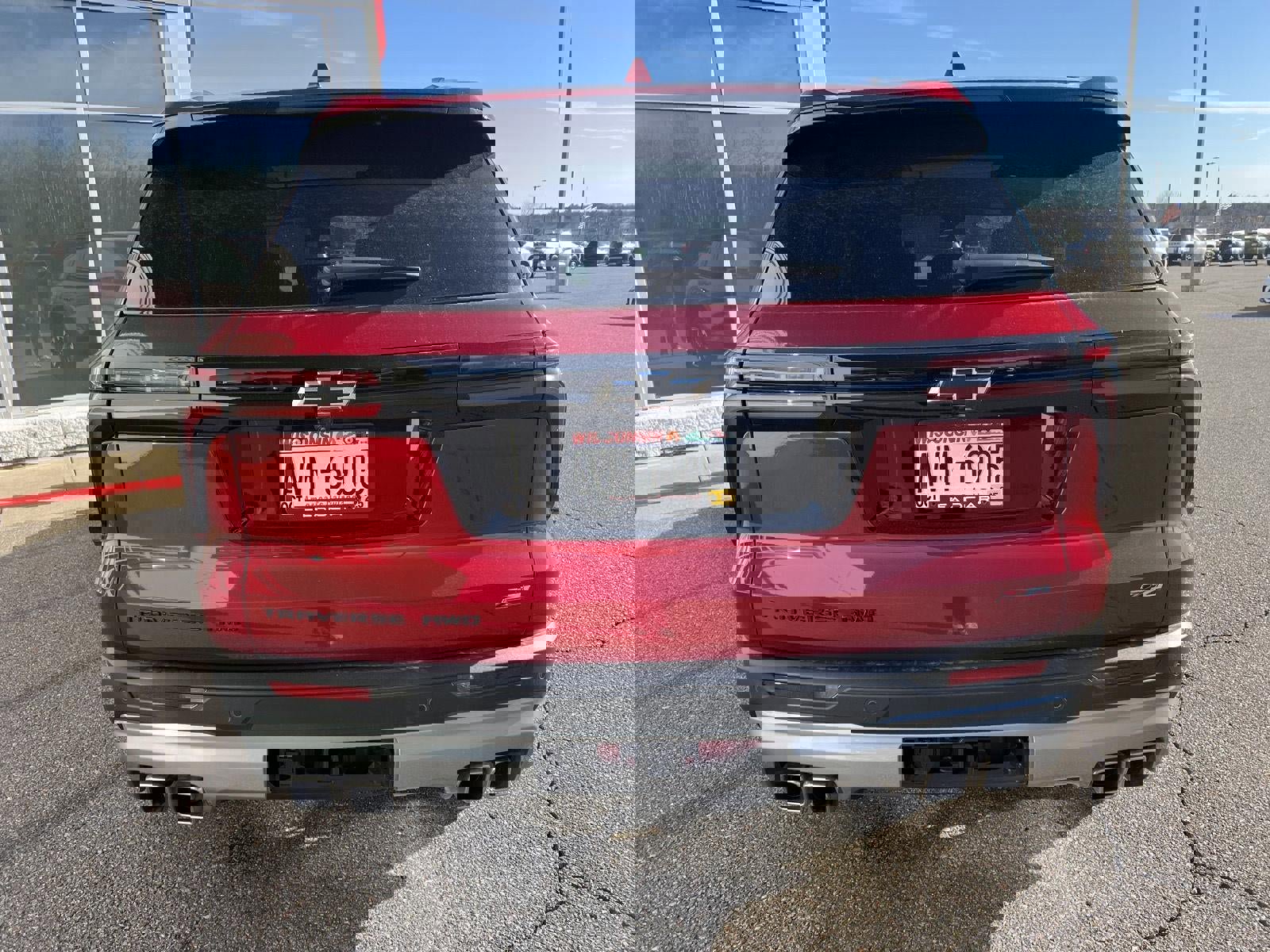 Used 2025 Chevrolet Traverse Z71 w/ Driver Confidence Package image 18