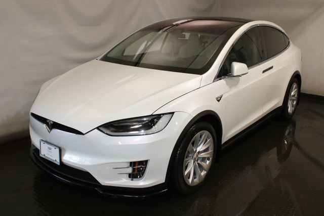 Used 2018 Tesla Model X 75D image 1