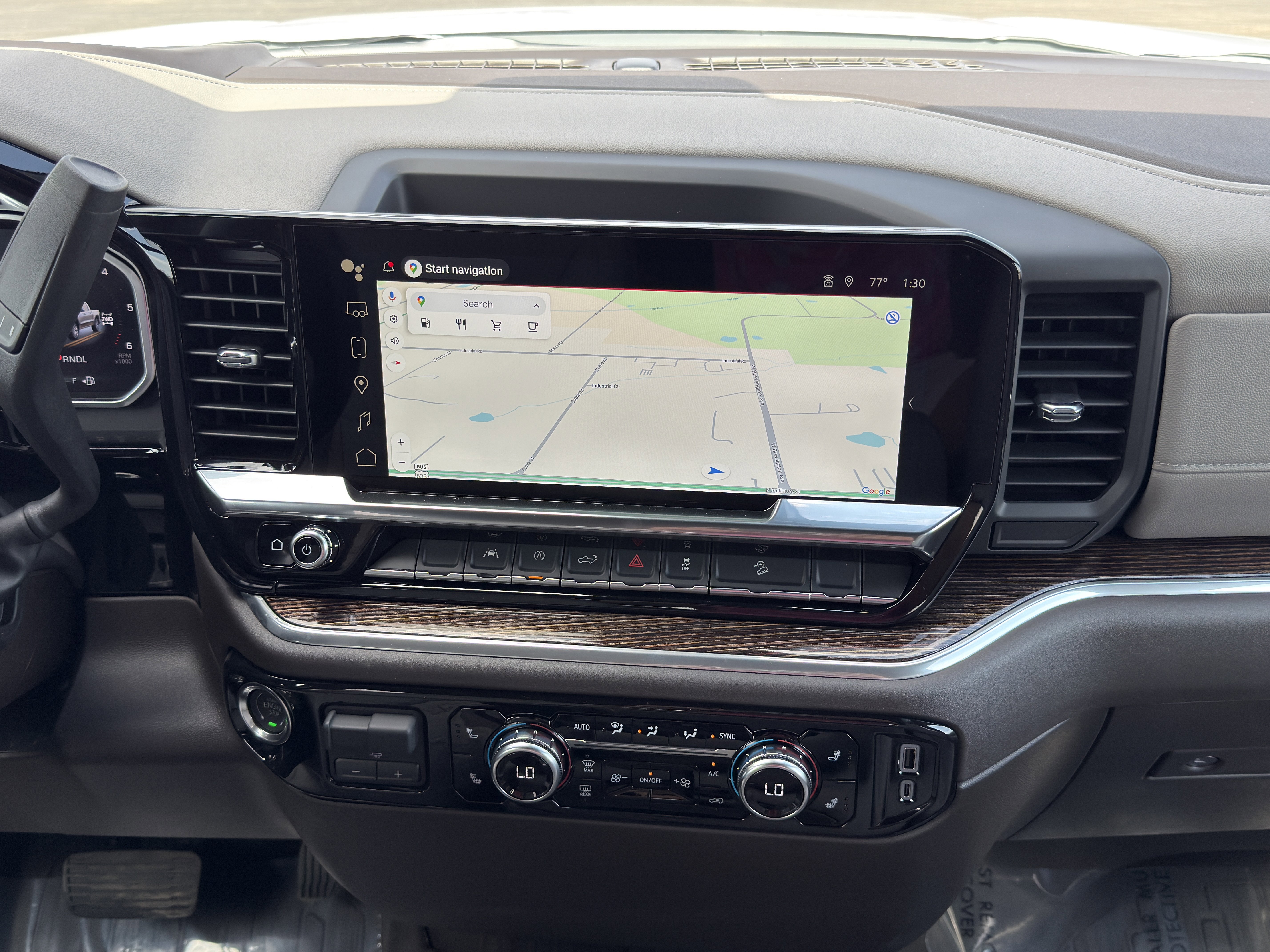 New 2026 GMC Sierra 1500 SLE image 33