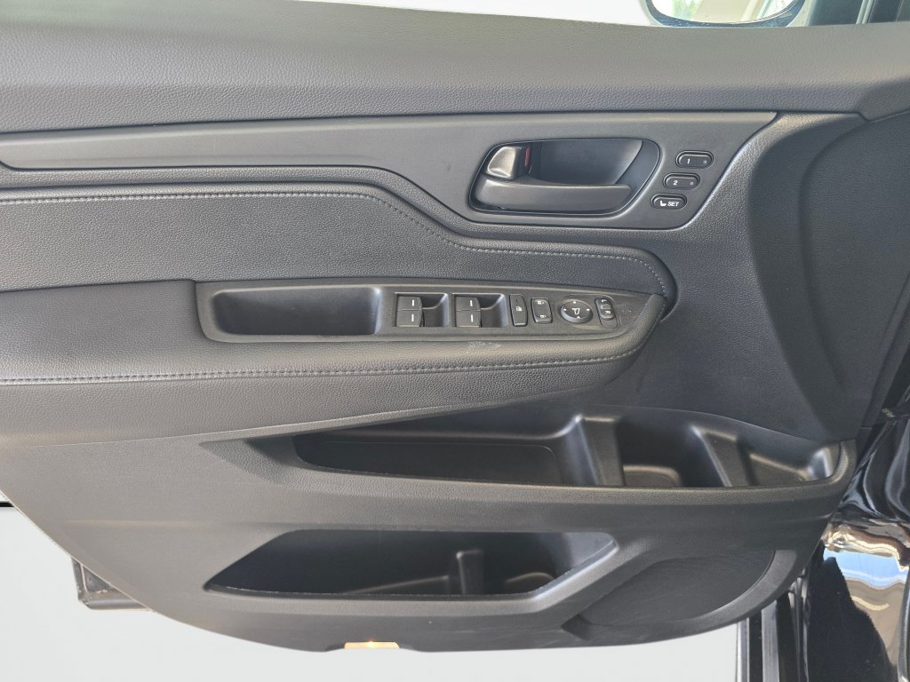 Used 2025 Honda Odyssey EX-L image 31