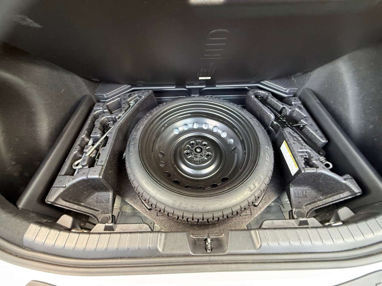 Used 2021 Toyota Corolla SE FWD image 21
