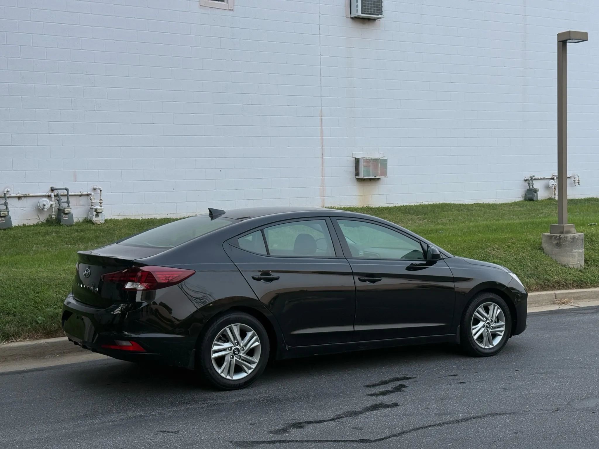 Used 2020 Hyundai Elantra SEL w/ Winter Weather Package image 13