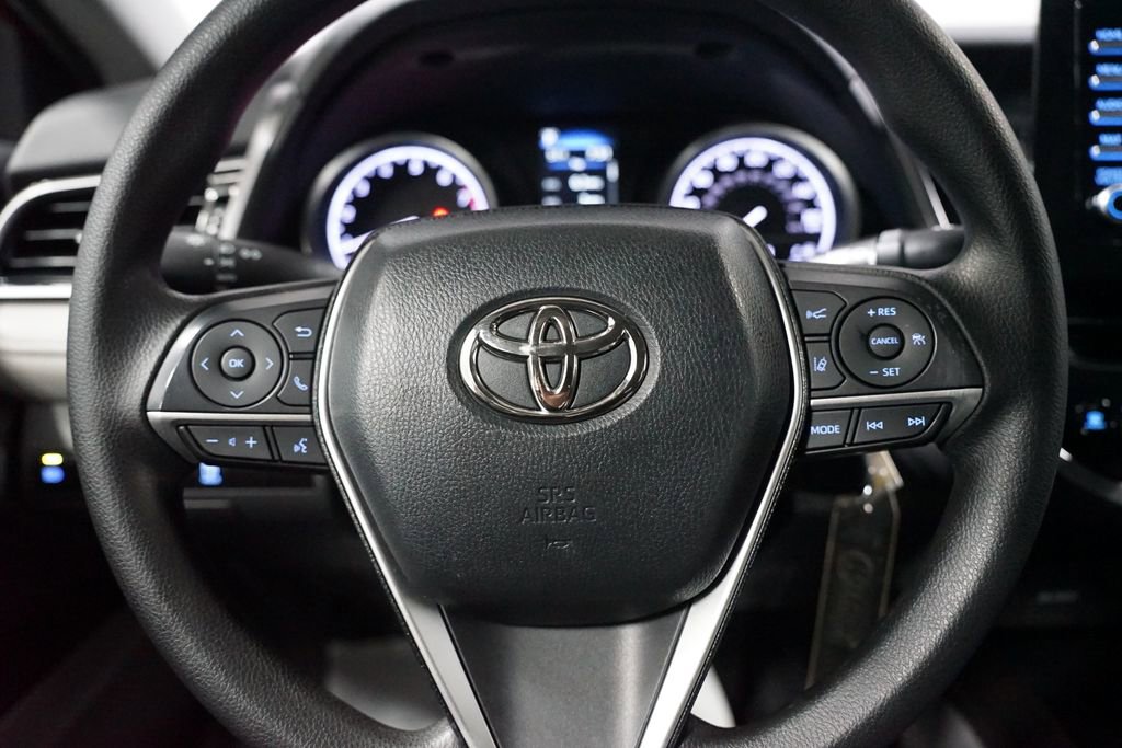 Used 2023 Toyota Camry LE image 12