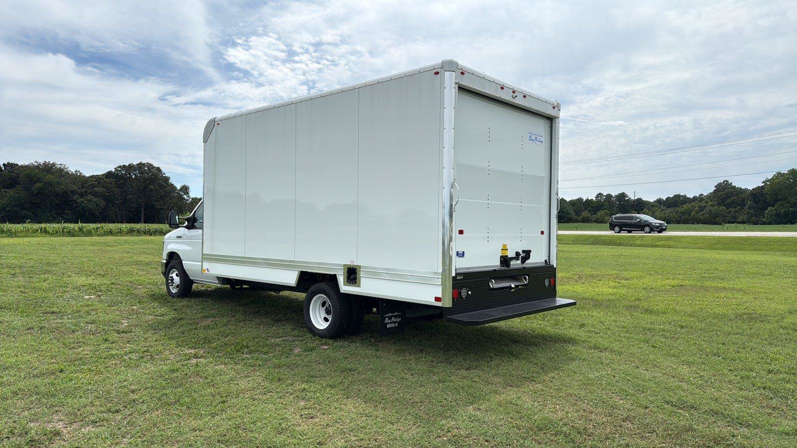 New 2027 Ford E-350 and Econoline 350 Super Duty w/ Power Equipment Group RWD image 3