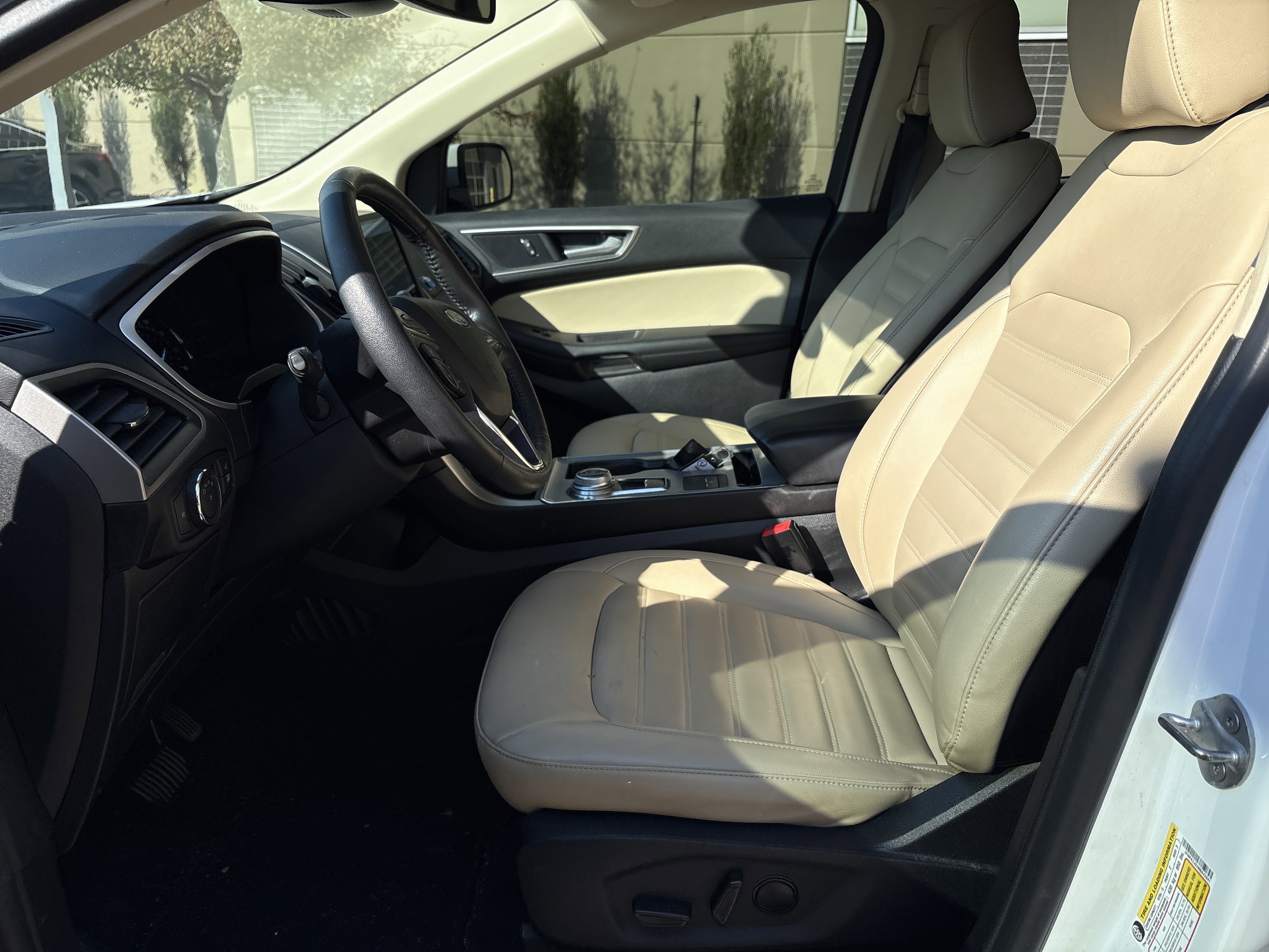 Used 2021 Ford Edge SEL w/ Convenience Package image 21