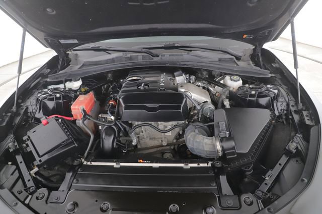 Used 2021 Chevrolet Camaro LT w/ Technology Package image 15