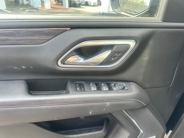 Used 2023 GMC Yukon SLT w/ SLT Luxury Package image 25