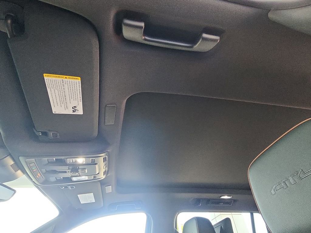 Certified 2025 GMC Yukon XL AT4 w/ AT4 Premium Plus Package image 19