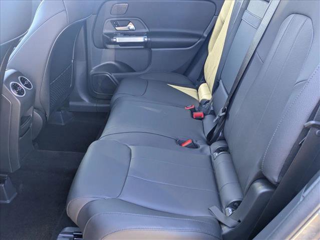 New 2026 Mercedes-Benz GLB 250 image 14