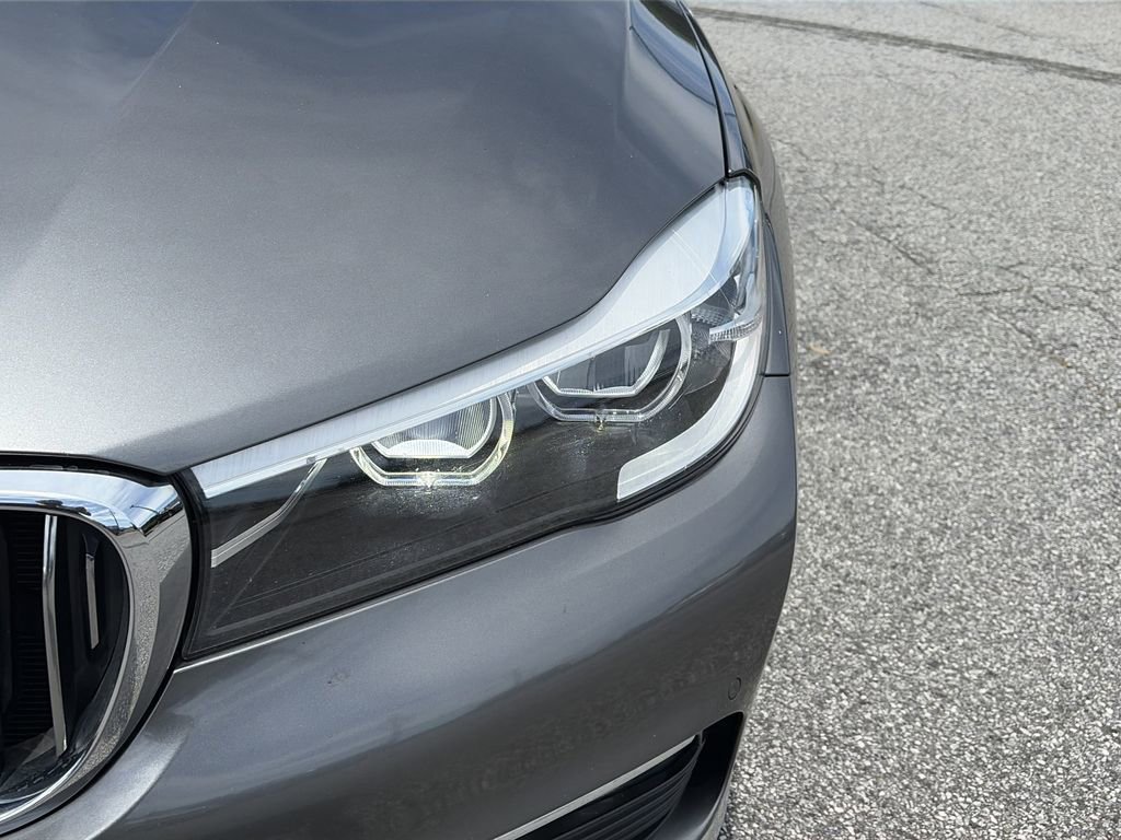 Used 2018 BMW 740i RWD image 11
