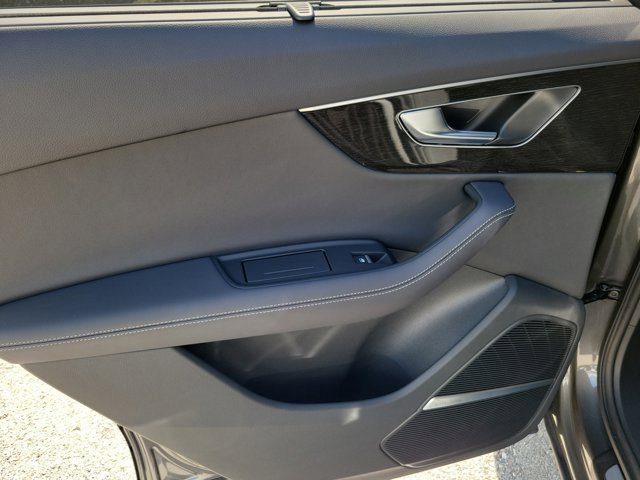 Certified 2025 Audi Q7 3.0T Premium Plus w/ Premium Plus Package image 11