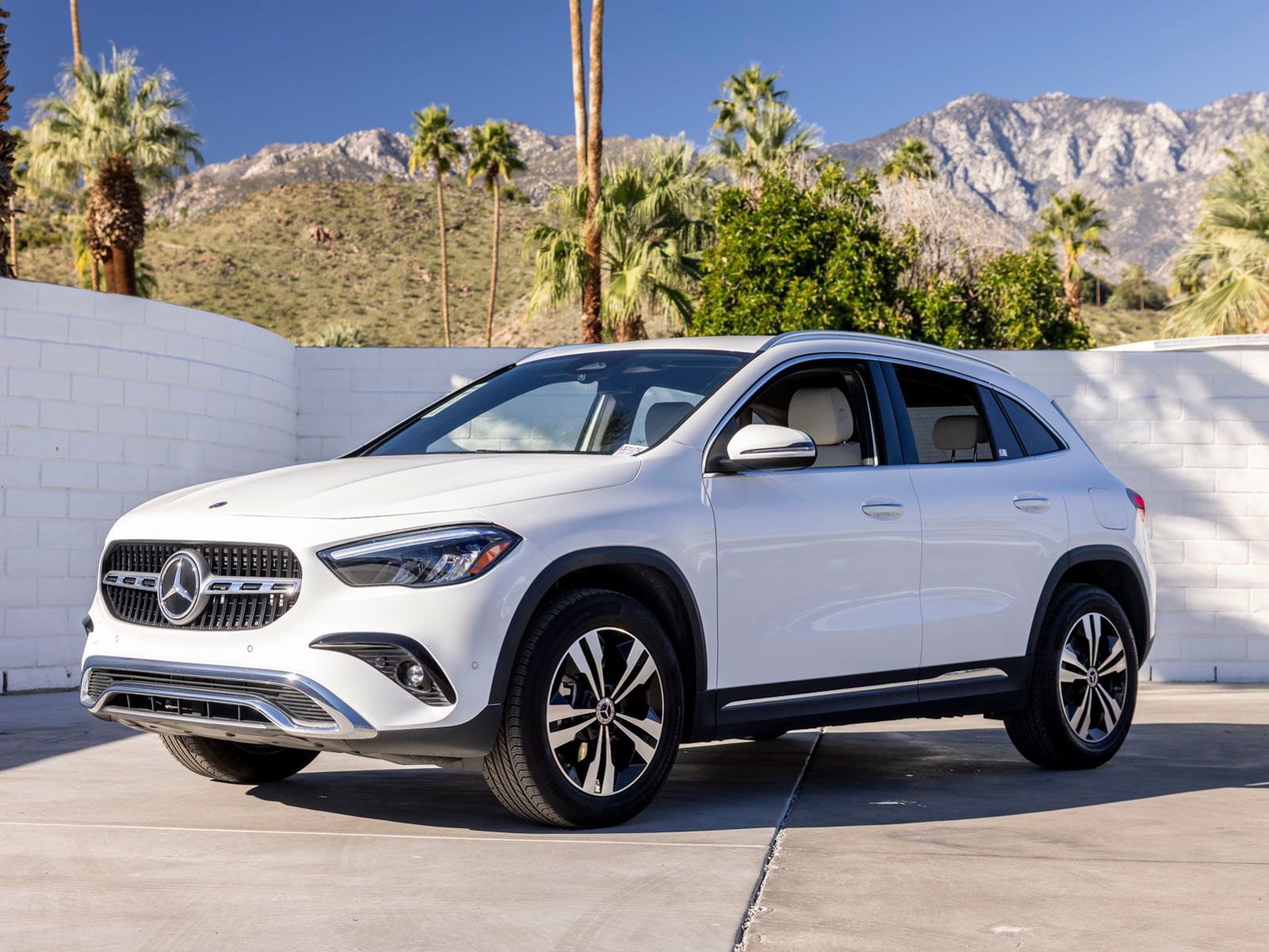 Used 2025 Mercedes-Benz GLA 250 image 1