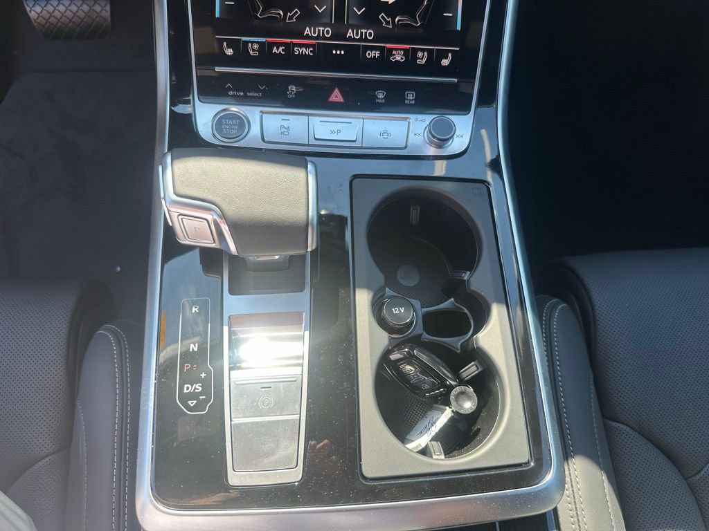 New 2026 Audi Q8 Prestige image 13