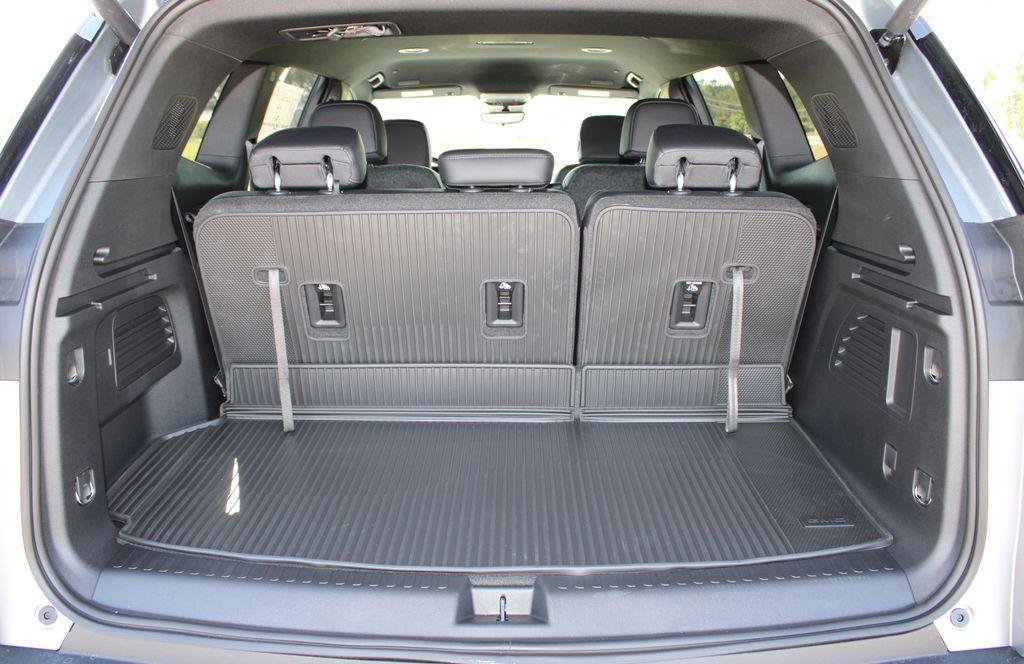 New 2026 GMC Acadia Elevation w/ Super Cruise Package FWD image 19