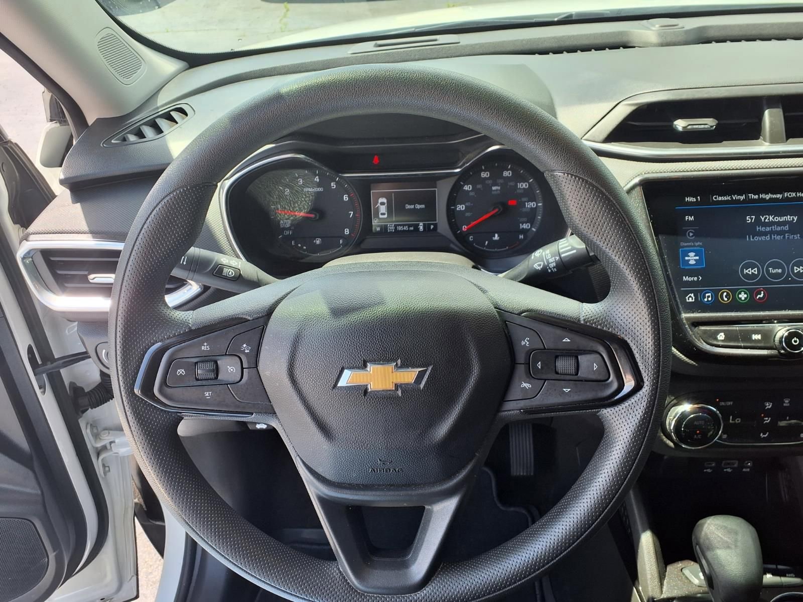 Used 2023 Chevrolet TrailBlazer LT w/ Convenience Package AWD/4WD image 15