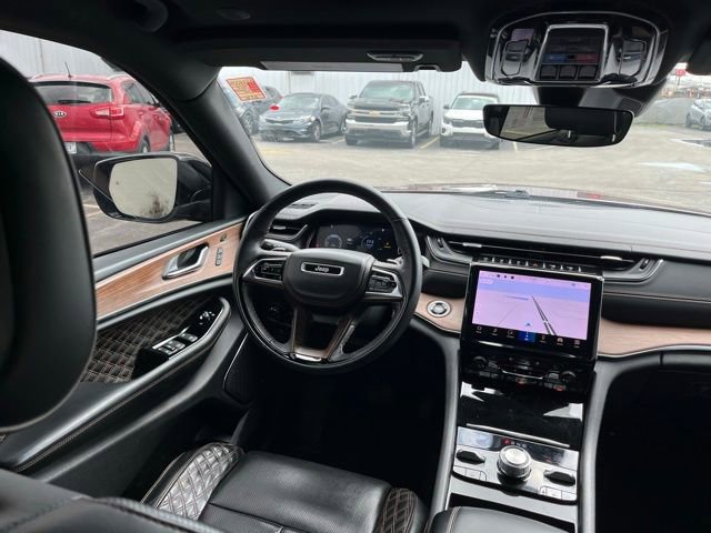 Used 2022 Jeep Grand Cherokee Summit AWD/4WD image 40