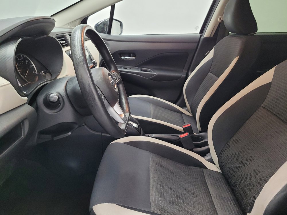 Used 2021 Nissan Versa SV FWD image 17