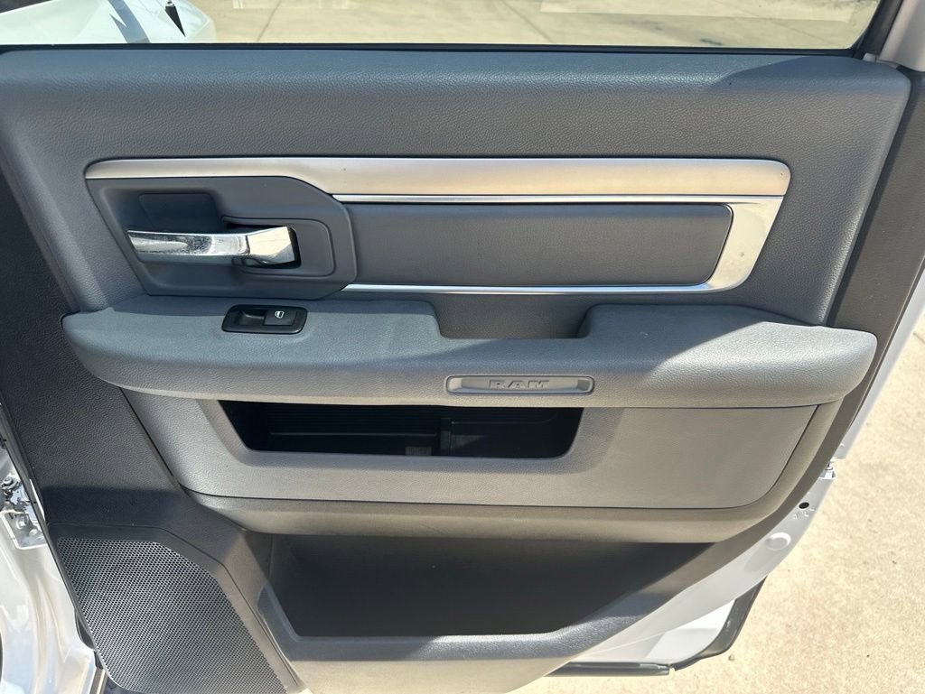 Used 2014 RAM 1500 Classic SLT w/ Remote Start & Security Group AWD/4WD image 22