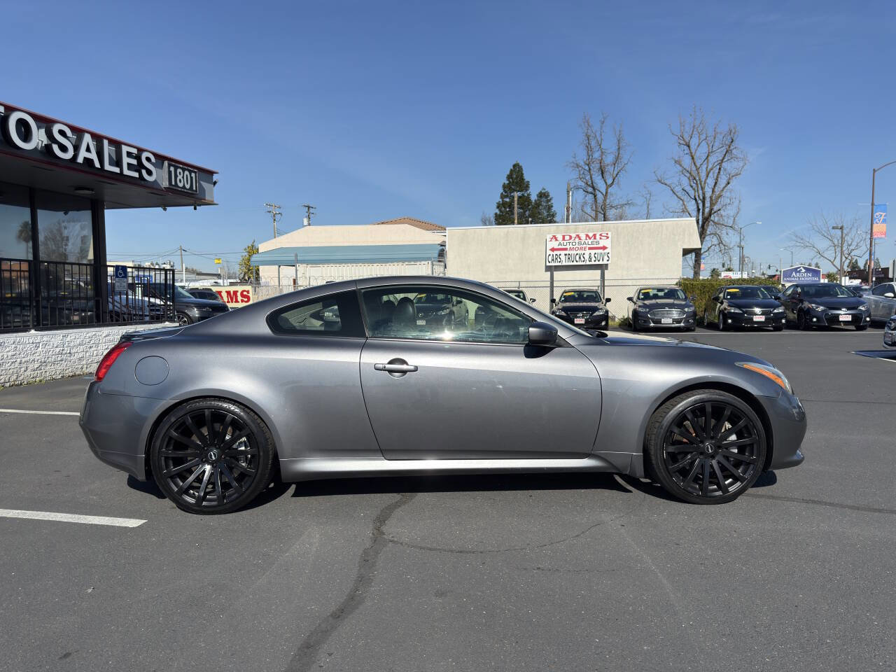 Used 2012 INFINITI G37 Journey w/ Premium Pkg image 2