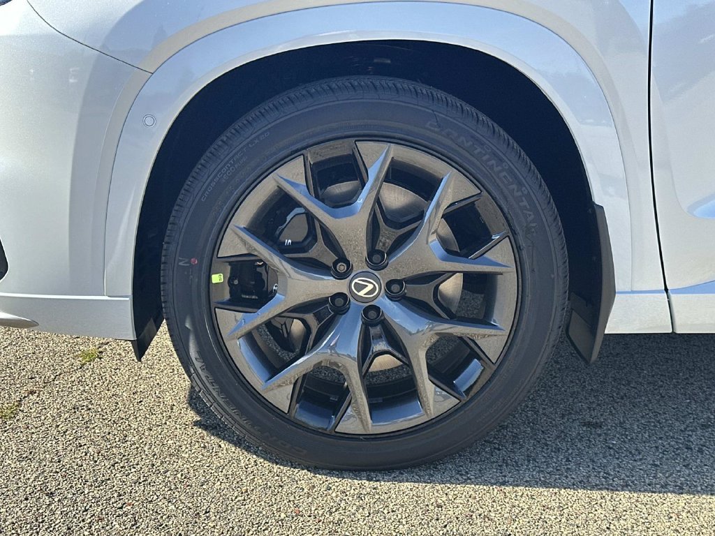New 2026 Lexus TX 500h AWD image 7