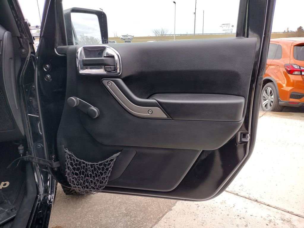 Used 2013 Jeep Wrangler Sport image 14