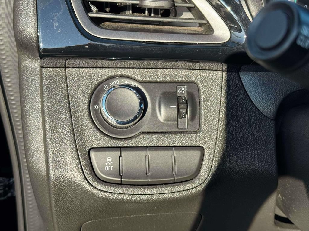 Used 2019 Chevrolet Spark LT FWD image 21