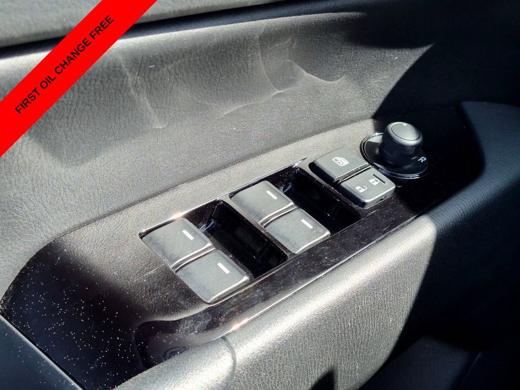 Used 2025 MAZDA CX-5 AWD 2.5 S w/ Preferred Package image 39