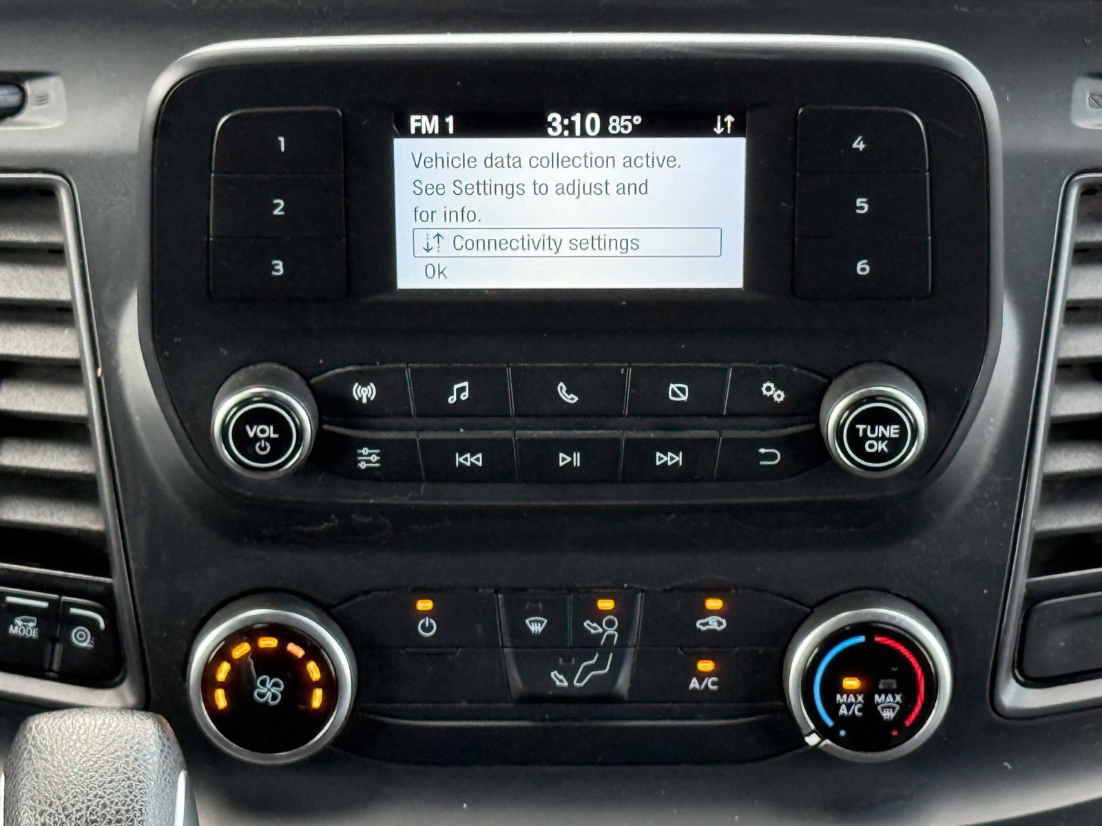 Used 2023 Ford Transit 250 Medium Roof AWD w/ Load Area Protection Package image 15