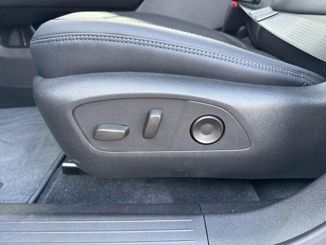 New 2026 Chevrolet Equinox EV LT w/ Active Safety Package 3 AWD/4WD image 16